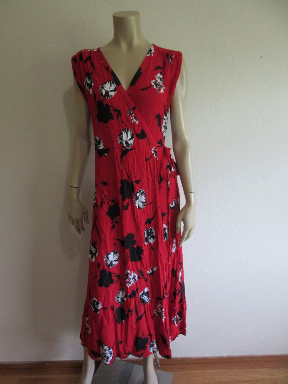 YUMI KIM Red & Black Midi L Floral Tango Pattern Dress